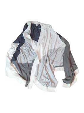 Lululemon NWOT hatha coloblock wrap size OS